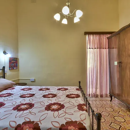 No. 27 Samaria Daire Sliema